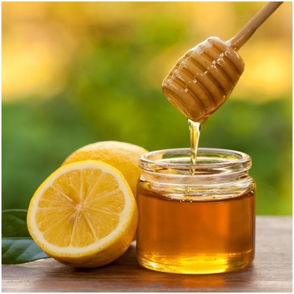 Reduce Wrinkles with Honey and Lemon